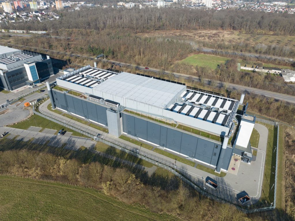 Data Centre & Digital Infrastructure - Scott Land & Lease Ltd.